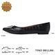 Tino Bellini 巴西進口牛皮紋理造型飾釦平底鞋FWBV033-黑 product thumbnail 3