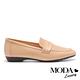 低跟鞋 MODA Luxury 簡約質感沖孔全真皮便仕樂福低跟鞋－米 product thumbnail 3