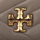 TORY BURCH Kira TB LOGO 縫衍斜紋皮革肩斜背包(杏色) product thumbnail 7