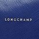 LONGCHAMP 經典Quadri系列浮雕LOGO小牛皮吊牌造型斜背郵差包(鈷藍色) product thumbnail 7