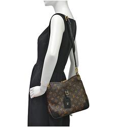 Shop Louis Vuitton Victoire (BORSA BOULOGNE, M45831, M45832) by Mikrie