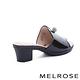 拖鞋 MELROSE 時髦晶鑽飾釦球軟牛漆皮粗高跟拖鞋－黑 product thumbnail 4