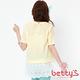 betty’s專櫃款　珠飾蕾絲拼接長版上衣(黃色) product thumbnail 3