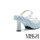 拖鞋 MISS 21 丹寧少女的復古老花細帶水台高跟拖鞋－ 藍 product thumbnail 4