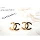 CHANEL 經典大雙C LOGO 黑金雙色不規則穿式耳環 product thumbnail 6