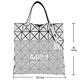 ISSEY MIYAKE 三宅一生 BAOBAO 白色亮面三角格6x6手提包 product thumbnail 2