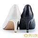 ORIN 漆皮金屬鍊條拼接羊皮尖頭高跟鞋 米白 product thumbnail 5