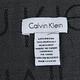 Calvin Klein 雙色LOGO印花造型圍巾(黑) product thumbnail 4