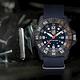 LUMINOX MASTER CARBON SEAL 3800 碳纖維海豹-海軍藍x橘時標 product thumbnail 4