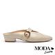 拖鞋 MODA Luxury 時尚復古金屬圓釦尖頭穆勒低跟拖鞋－米 product thumbnail 3