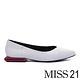 低跟鞋 MISS 21 獨特中縫線配色跟設計全真皮尖頭低跟鞋－白 product thumbnail 3