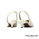 Tino Bellini 巴西進口氣質沖孔尖頭後拉帶中低跟鞋_白 product thumbnail 5