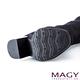 MAGY 展現獨特風采 後邊綁帶鞋跟金屬條飾粗跟膝上靴-黑色 product thumbnail 6