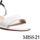 涼鞋 MISS 21 簡約異材質潮感交叉繫帶漆皮透明楔型涼鞋－白 product thumbnail 6
