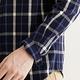 Arnold Palmer -男裝-法蘭絨格紋休閒襯衫-深藍色 product thumbnail 3