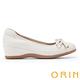 ORIN 細版蝴蝶結絲綢羊皮中跟鞋 白色 product thumbnail 3