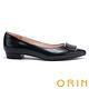 ORIN 柔軟羊皮金屬方釦尖頭 女 粗低跟鞋 黑色 product thumbnail 4