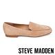 STEVE MADDEN-DORA 麂皮手縫線樂福鞋-棕色 product thumbnail 2