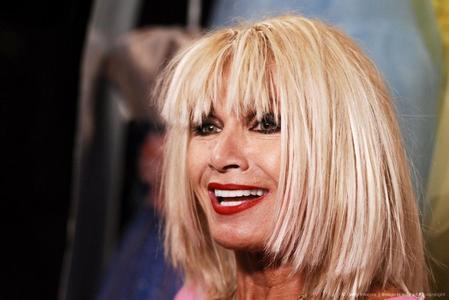 Betsey Johnson - Wikipedia