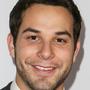 Skylar Astin