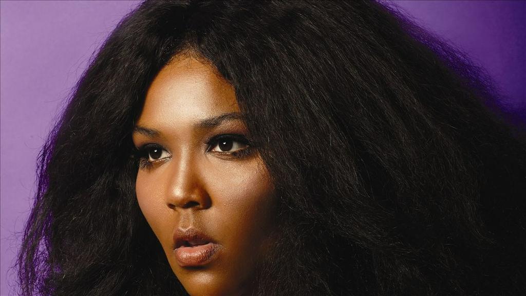 Lizzo – News, Photos, Videos, Movies or Albums