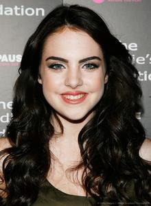 Elizabeth Gillies - Latest News, Updates, Photos and Videos | Yahoo