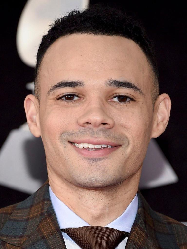 Tauren Wells News, Photos, Videos, and Movies or Albums Yahoo