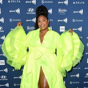 Rapper Lizzo opens up on early career insecurities - Yahoo Sports