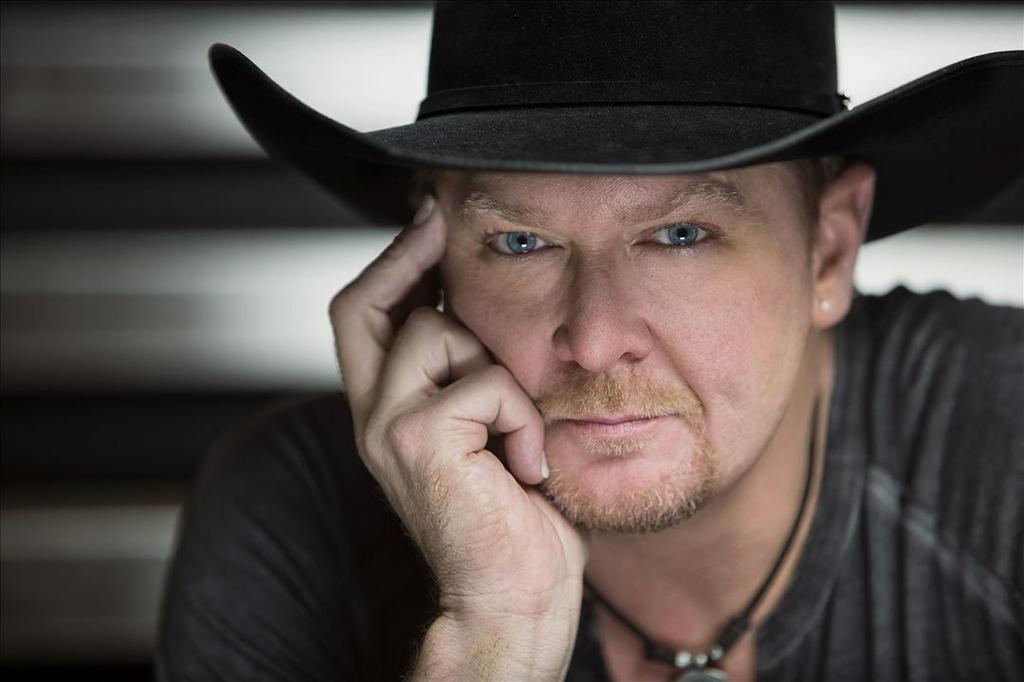 Riley Green & Tracy Lawrence Announce Awesome Bossier Concert