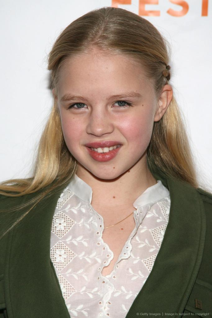 Sofia Vassilieva Latest News Updates Photos And Videos Yahoo