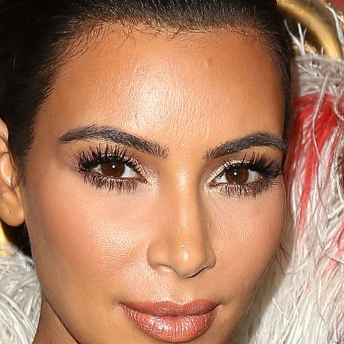 Kim Kardashian divides internet with campaign for new Skims bra with faux  nipples - Yahoo Sports