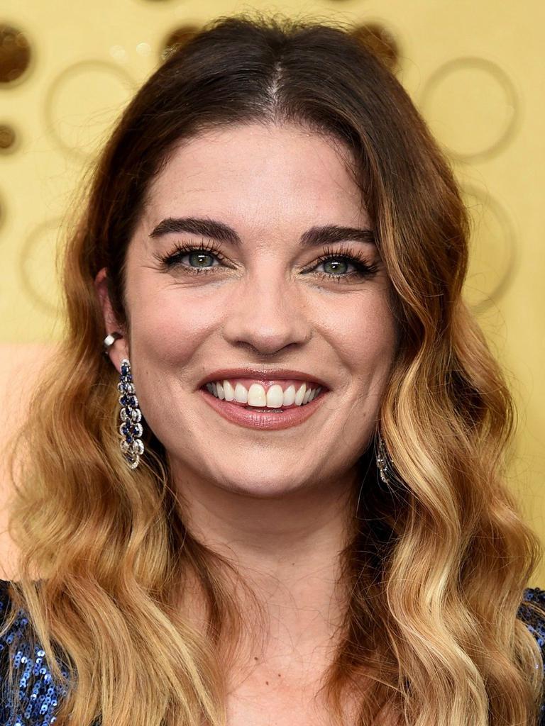 Emmys 2020: Annie Murphy Wore 'Schitt's Creek' Alexis Rose Necklace