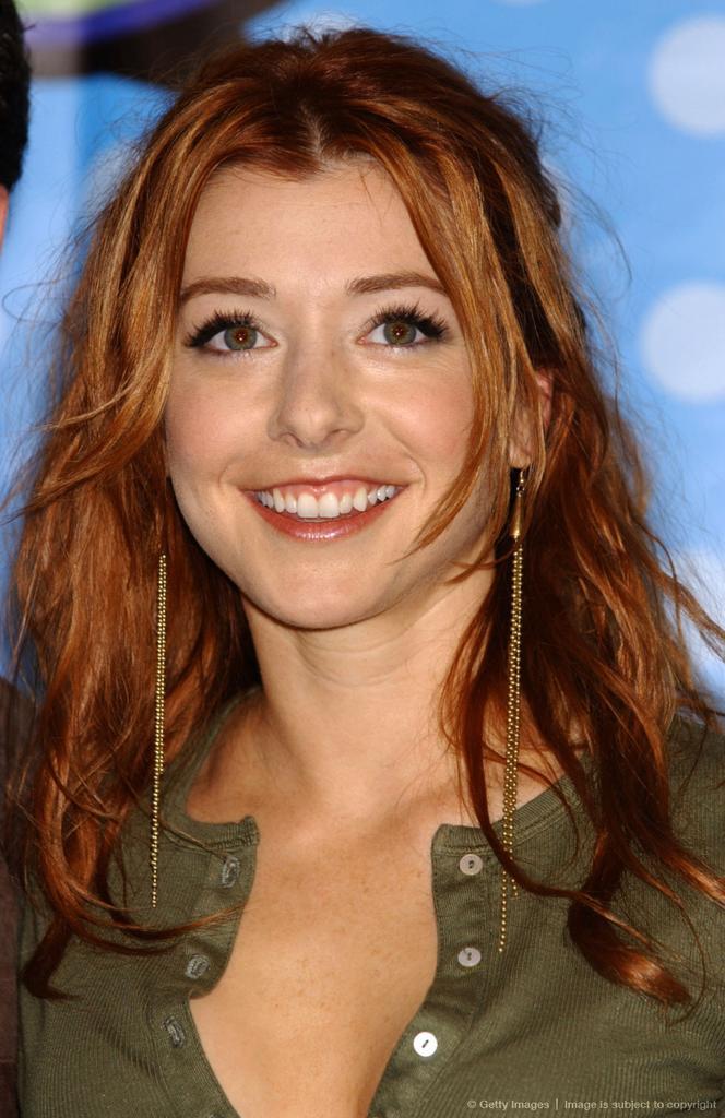 Alyson Hannigan - Latest News, Updates, Photos and Videos | Yahoo