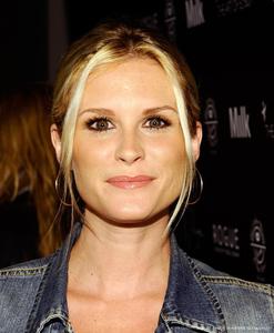 bonnie somerville holiday engagement