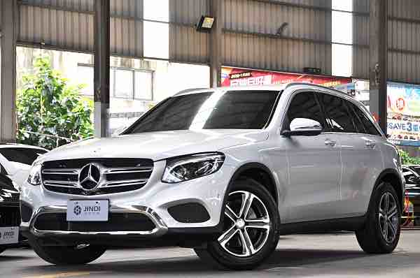 GLC250 2016 金屬銀