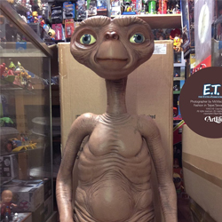 E.T. 1:1 電影道具公仔