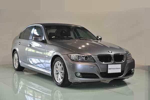 2010 BMW 320i 灰色