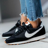 NIKE WMNS DAYBREAK