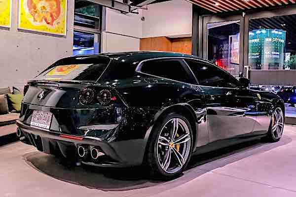 Ferrari GTC4Lusso 2018蒙地拿代理