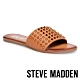 STEVE MADDEN-FARRYN 帥氣皮革鉚釘一字拖鞋-棕色 product thumbnail 1