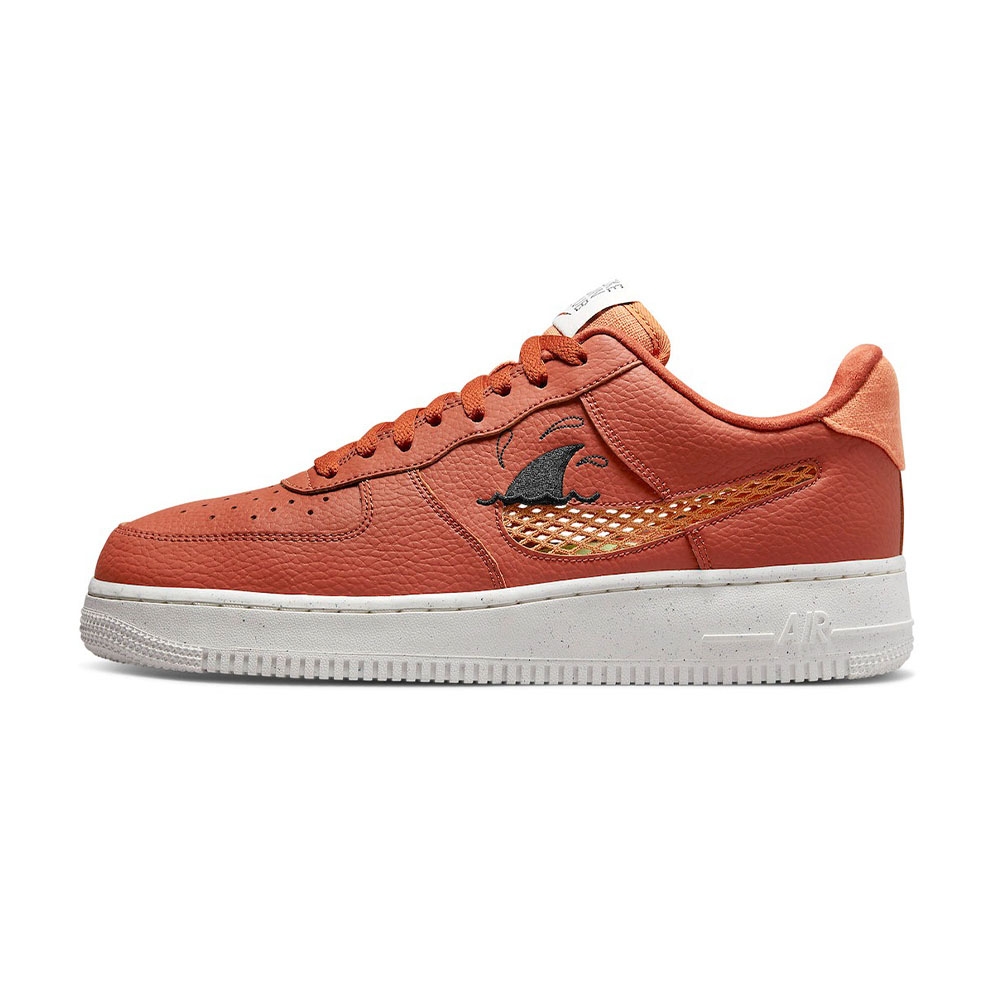 Nike Air Force 1 男鞋 橘色 經典 低筒 鯊魚 運動 休閒鞋 DM0117-800