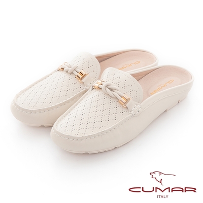 【CUMAR】沖孔平結飾釦平底穆勒鞋-米白