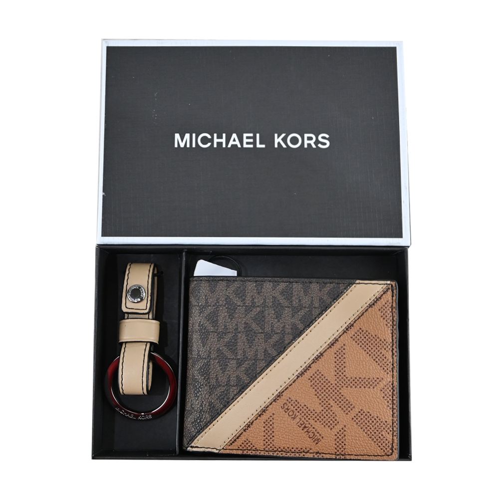 MK MICHAEL KORS GIFTING滿版斜槓短夾鑰匙圈禮盒組-棕