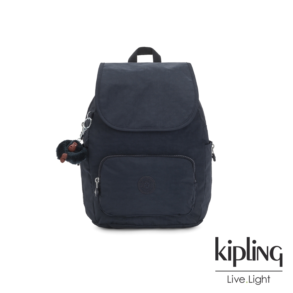 Kipling 沉穩素面藍翻蓋拉鍊後背包-CAYENNE S