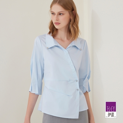 ILEY伊蕾 設計感斜切剪裁抓摺袖襯衫棉質上衣(淺藍色；M-XL)1231071530