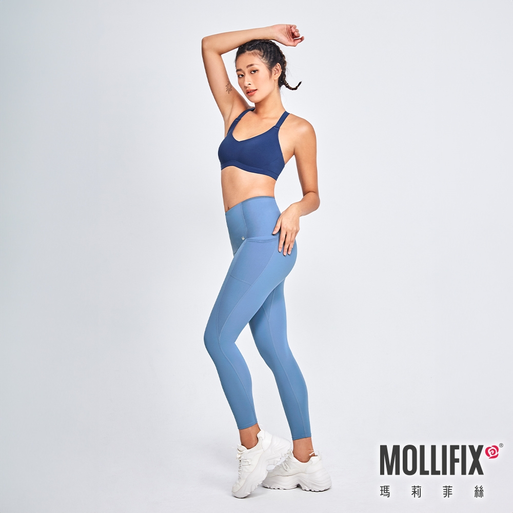 Mollifix 瑪莉菲絲 微V領可調肩運動內衣 (經典藍)、瑜珈服、無鋼圈、開運內衣