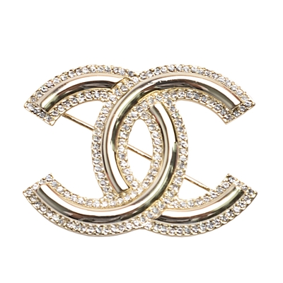 CHANEL 經典雙C LOGO框邊水鑽排列造型胸針(金)