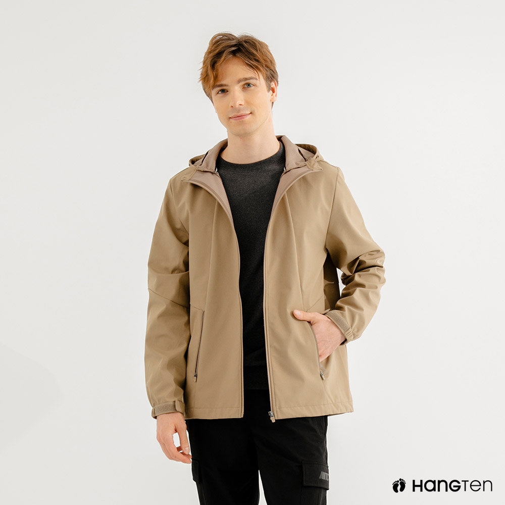Hang Ten男裝-恆溫多功能-貼合網布 防輕潑水衝鋒外套(卡其色)