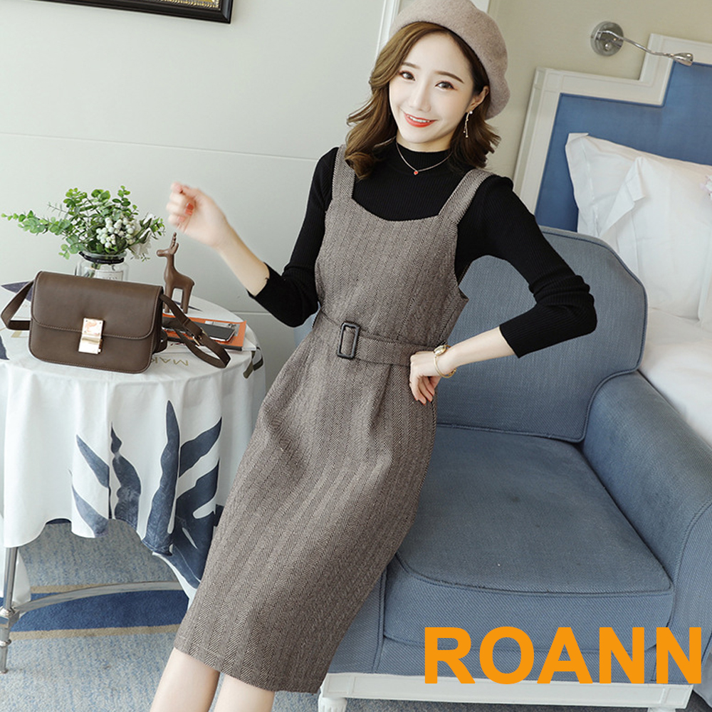 純色毛衣+斜條紋吊帶裙兩件套 (共二色)-ROANN