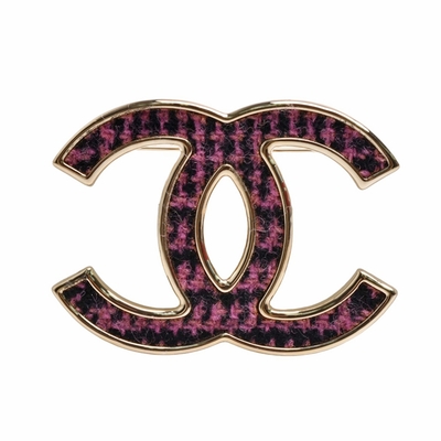 CHANEL 經典毛線裝飾雙C LOGO造型胸針(粉紅/金色)